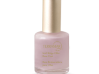 CUIDA TUS UÑAS CON LA BASE RESTAURADORA DE CELULAS